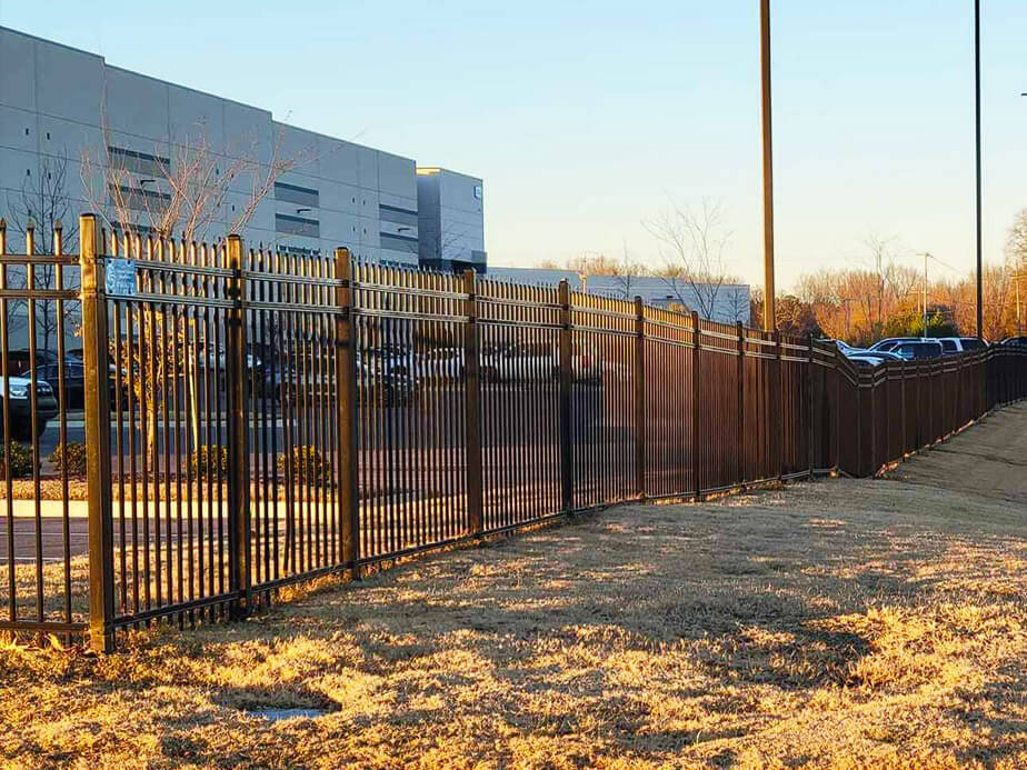 Aluminum fence contractor in  Memphis and Oklahoma City